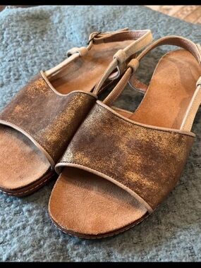 Sundance Bronze Leather Sandals Sling Back Sz 38/7.5